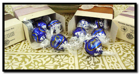 Seeded Gift Boxes (Embellishments and twist sold separately)